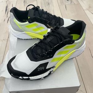 Men’s adidas TERREX AGRAVIC ultra shoes brand new